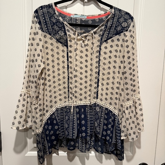 Maurices Navy and Cream Patterned Blouse - Picture 2 of 7
